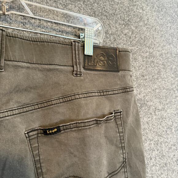 Lee Pants Mens 44x32 Brown Extreme Motion Athletic Fit Tapered Leg Performance - Picture 7 of 14